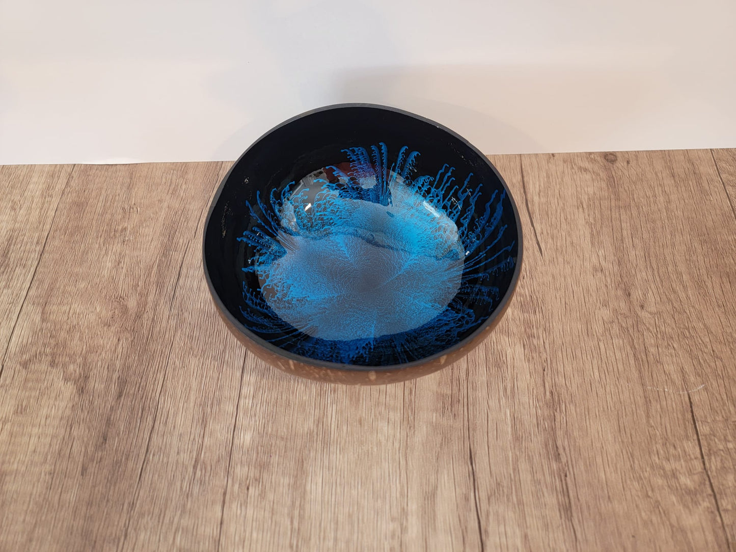 Nauti Coconut Polished Decorative Bowl