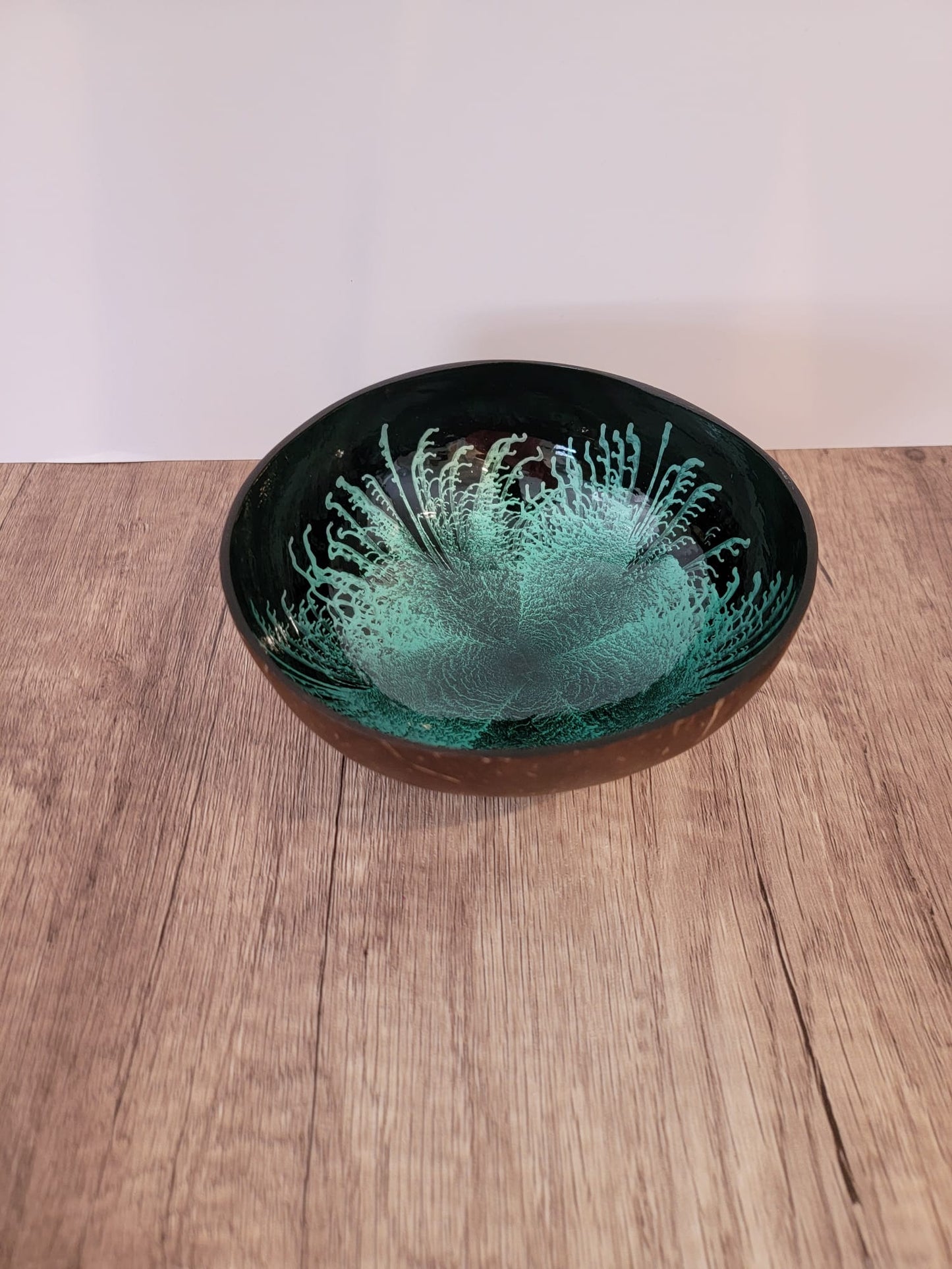 Nauti Coconut Polished Decorative Bowl